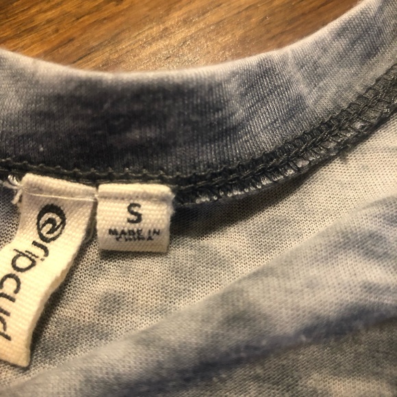 Rip Curl womens long sleeve size small - Picture 3 of 5